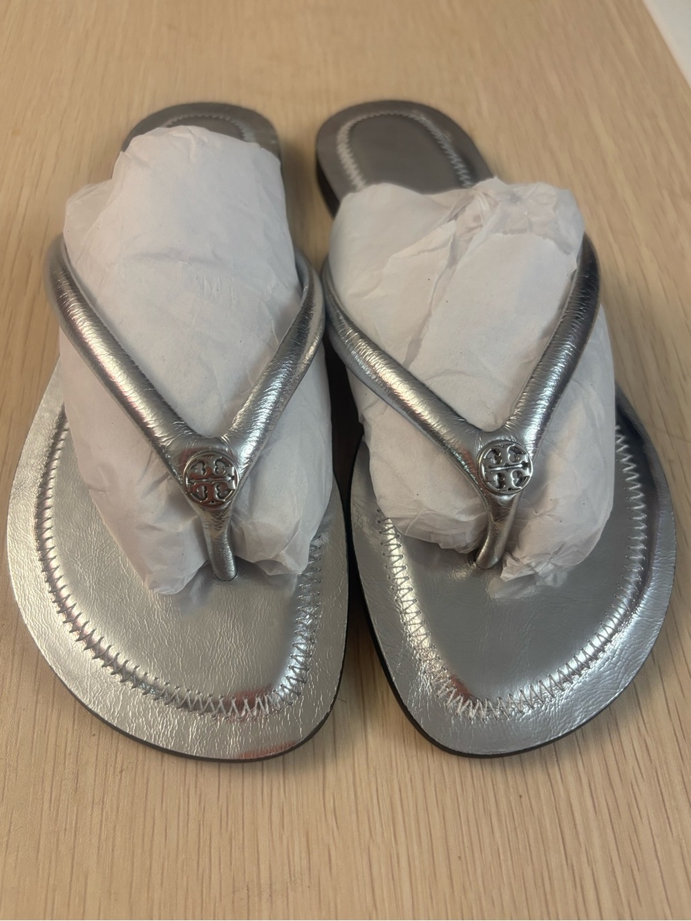 NEW Tory Burch Chelsea Metallic Sandal Size 5